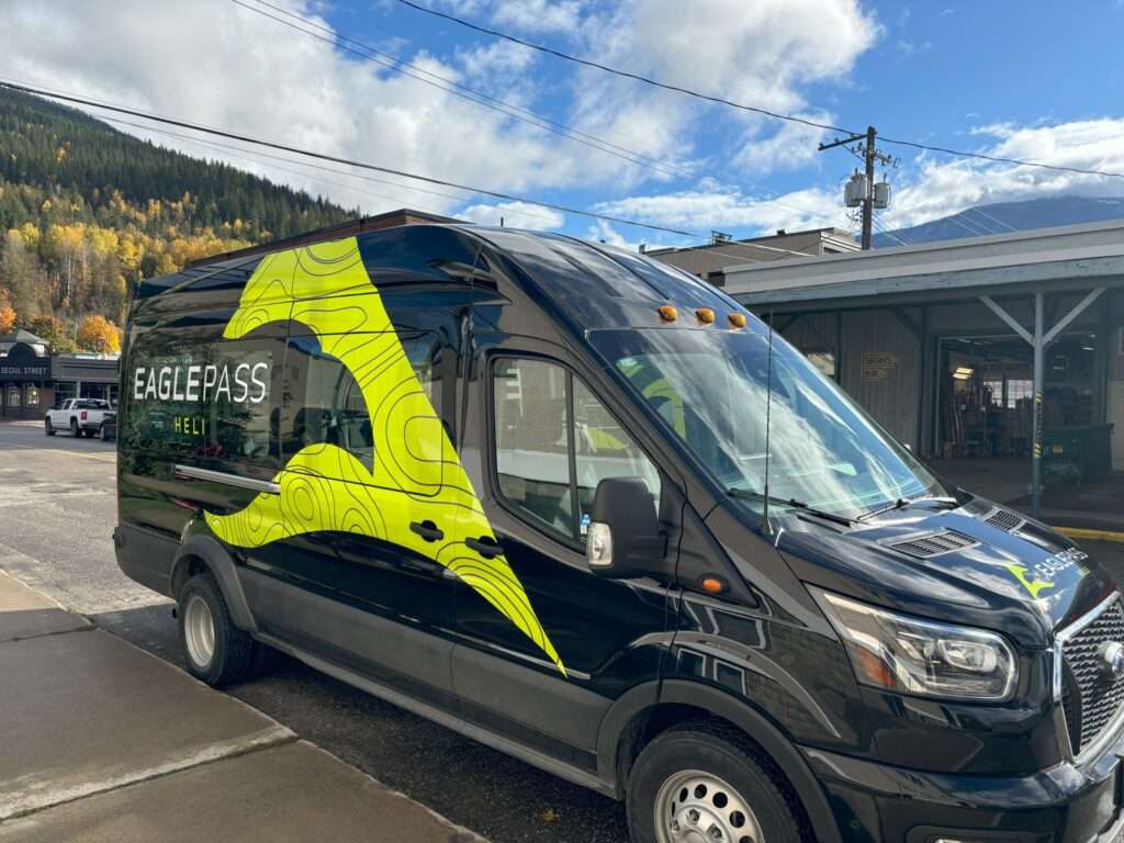 vehicle graphics eaglepass van 10